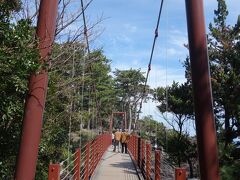 記憶では，もうすこし大きかったように思うのですが。。。きれいな橋です。架け替えたようです。