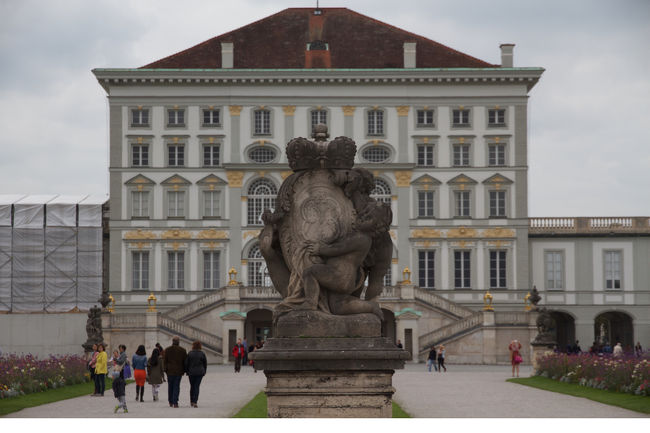 ニンフェンブルク宮殿へ。