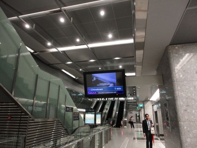 チャイナタウン駅とホテルの間は少々外を歩きますので、暑さを感じることになると思います。<br /><br />ただ、涼しく行くことはできると思いますよ(^^)