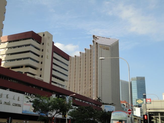 ホテルは上から見ると三角形の形してます。<br /><br />ですので、ホテルの部屋までの通路が少しわかりにくいと思います。