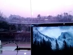 アシアナラウンジで軽く朝食。