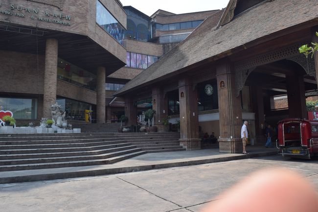 ７−８分で到着しました、通称センタンのカードスワンケーオです。