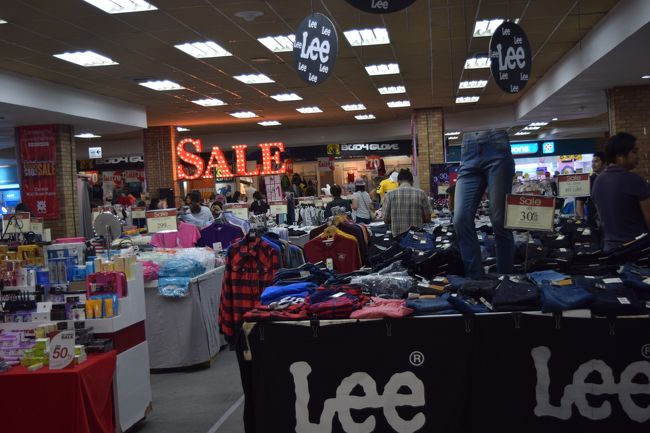 １階の衣料品売り場