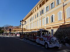 モナコの観光名所を巡るプチトラン