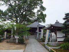 こちらは裏手の八十三番札所、一宮寺。八十八箇所巡礼もいつかやりたいですね。