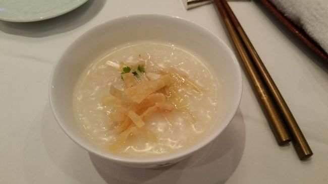 最後はお粥でさっぱりと。