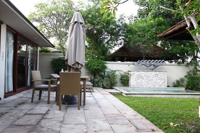 玄関空けるとこんな感じ