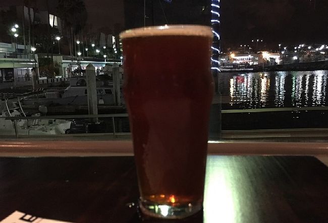 さて、まずはペールエールで乾杯！