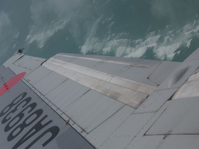 無事に離陸<br />海は相変わらず波が高そう