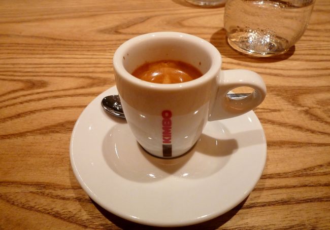 私はカプチーノにしました。<br />ああ美味しかった♪本町のレストランは週末は空いているからいいですね。<br />明日以降はバレンタインのチョコレートを食べよう。<br /><br />次は４月に友人Ｃ子のお誕生会です♪