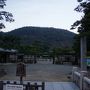 香川県西半分の四国八十八ヶ所とうどんの旅（二日目）～根来寺から郷照寺へ。朝の栗林公園と五色台の眺めもチェックして、おか泉と最後は丸亀の骨付鳥で完璧です～