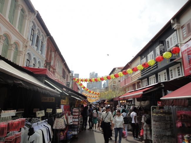 ベイサンズへ向かう前に、チャイナタウン近辺を歩いていなかったので、のんびりと散歩しました。