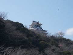 次に行ったのが館山城が建つ
城山公園！
お城の内部は南総里見八犬伝の博物館になっています！