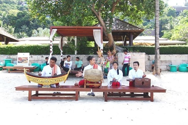 古典楽団<br />味のある音階を奏で飾ってくれました。