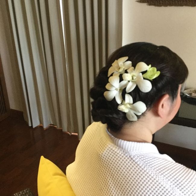 まだ眠たそうなのと驚きで頭の整理がつかない様子の娘(笑)<br />「ありがとう」しか日本語しらぬかと云う程に何を説明しても返答した。<br />父はその言葉だけで充分だよ。<br />これからの先をがんばれ。。。<br />時には旅も助けてくれるとね(^_-)-☆