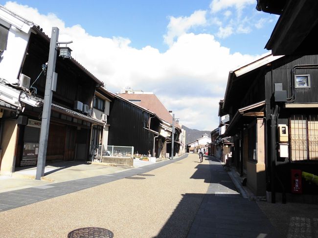 　古い街並みがあるということで行ってみました。本当に昔のまま、そのままという感じで観光化されていないのが素敵です。