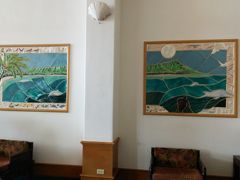 タイルで描かれた海の絵。
昼食に訪れたホテルのロビーにて。
小さいので良いから、1枚欲しかったな〜(>.<)
次回の課題ですね
