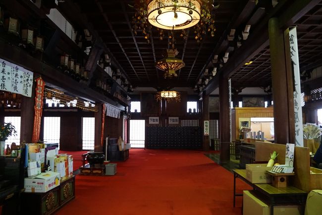 中に入ったのは初めてですが、宝物館を覗いてみることにしたんです。