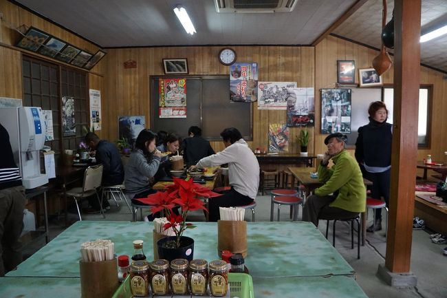 池上製麺所に山越うどん、わらやもやっぱりすごいですよね。スダチを垂らした生醤油うどんなんか最高です。