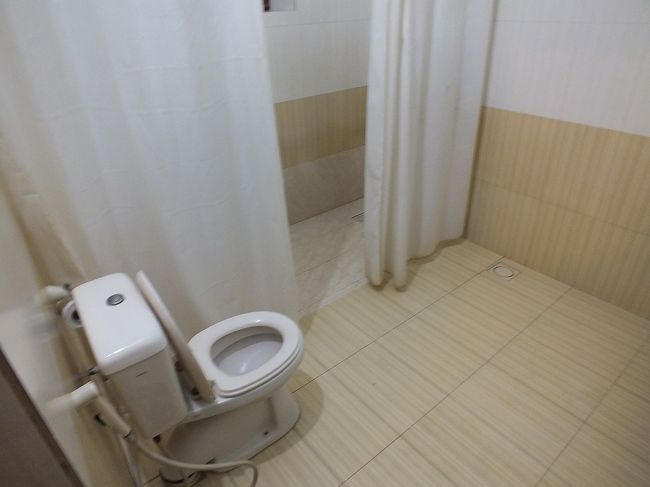 <br /><br />こに泊まったらひょっとして、自分が外出しているときにも平気で従業員が入ってくるのかな?<br />と、不安に思います。