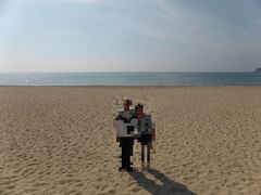 イオン大田店で買い物をした後、琴ケ浜へ。鳴き砂で有名な砂浜です。