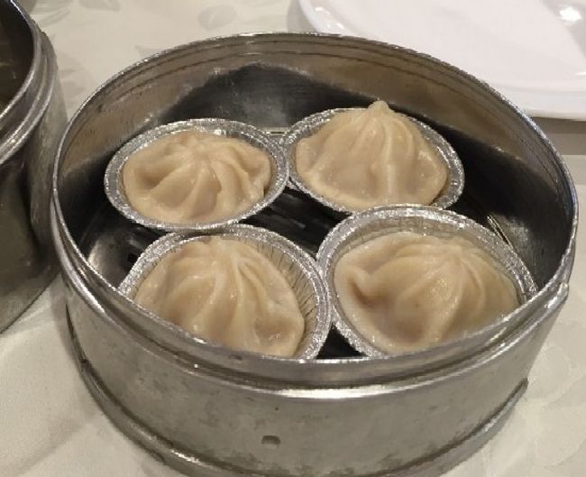 小龍包は皮が硬くていまいち・・・