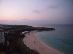 ニライビーチも静かな朝を迎えています。