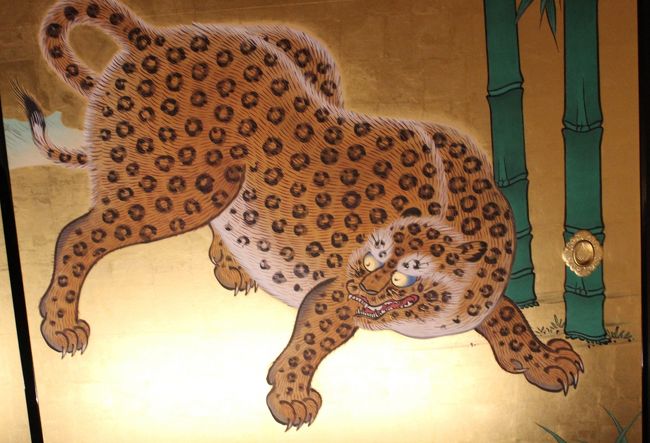 本丸御殿は国宝でしたが、１９４５年５月、空襲により天守閣、本丸御殿ともに焼失してしまいました。