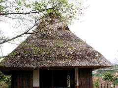 津野町旧東津野村から移築された、紙の原料となる樹木を栽培していた幕末の農家・味元家住宅。
