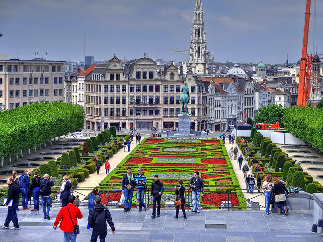 1910年にブリュッセルで万国博覧会が開かれたおりに造られたという「モン・デ・ザール庭園」。