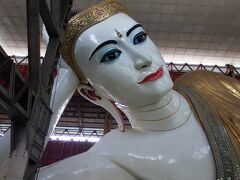 つづいて、「チャウタージーパゴダ」
きれいにお化粧して、ちょっと、美輪明宏さんを連想してしまいました。