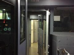 朝乗った 257連結部 車内から