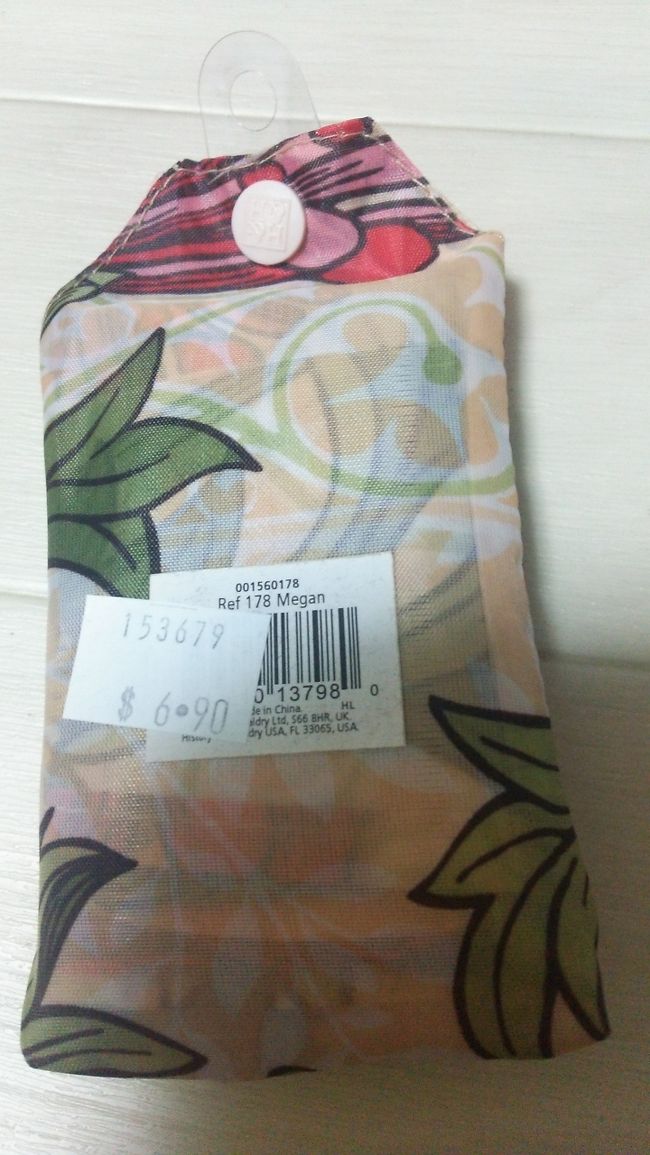 バウチャーで買ったもの。<br /><br />またもや　エコバッグ。<br />何故二つも買ったのか謎。<br /><br />6＄90