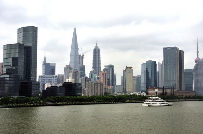 平成24年5月31日（木）新鑑真号から浦東新区風景