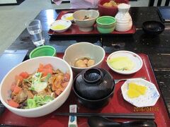 下呂温泉街にて人気の「ﾄﾏﾄ丼」を頂きました。大変美味しゅうございました♪