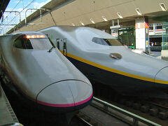 3人は東京駅に集合して、7時8分発のやまびこ43号で出発します。