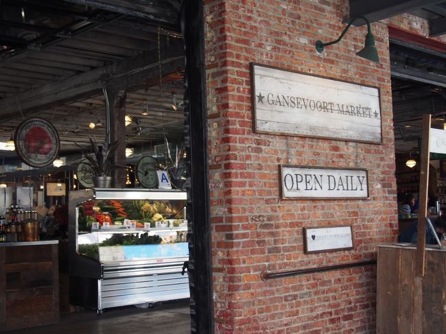 中で写真は撮れなかったけど（お店の人が近すぎて・・・）入り口から。