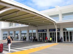 Antigua, Antigua and Barbuda (ANU)「VCバード国際空港」
空港はとても綺麗でした。
無事にトランクも出てきました。