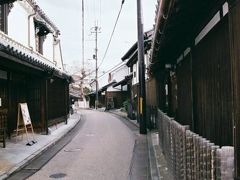 左には「まちや館」といって江戸時代築の町屋を修復・整備した暮らしのテーマ館のようです。

また、地元出身の木村篤太郎（官僚・政治家）の生家にも成っていましたが残念ながら知りませんでした？。