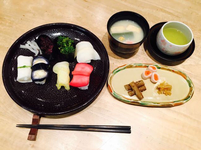 この日の夕食は、大好きな西利の漬物寿司。<br /><br />京都行ったら必ず食べます。早速１日目に。