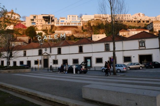 午後８時まだ外は明るい。