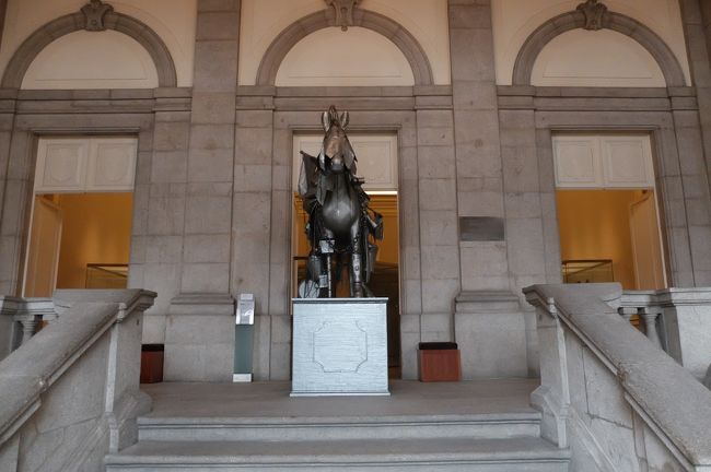 ここに来た目的は南蛮屏風を見たかったから。<br />３階のメインホールに上がると。