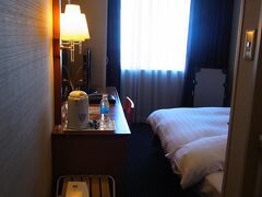 ホテルに戻ってチェックイン。

シングルルーム。


朝食付きのプラン。