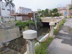 愛河堤岸コース

愛河の支流です。
地元の人たちは、この辺は愛河とは呼んでいません