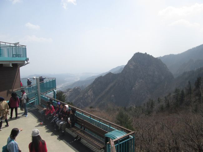 雪岳山権金城・ロープウェイ（ケーブルカー）の頂上駅付近からの眺め