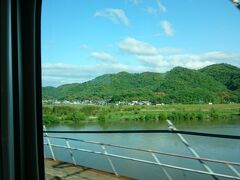 まずは山陽新幹線で九州上陸を目指します。