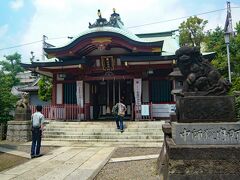 強い日差しの中、コンビニでビール給水を行いさらに歩きます。

【鮫洲八幡神社】