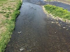 ■旅は歩きが基本だ

　先輩の家から徒歩で石和温泉駅へ。
　笛吹川