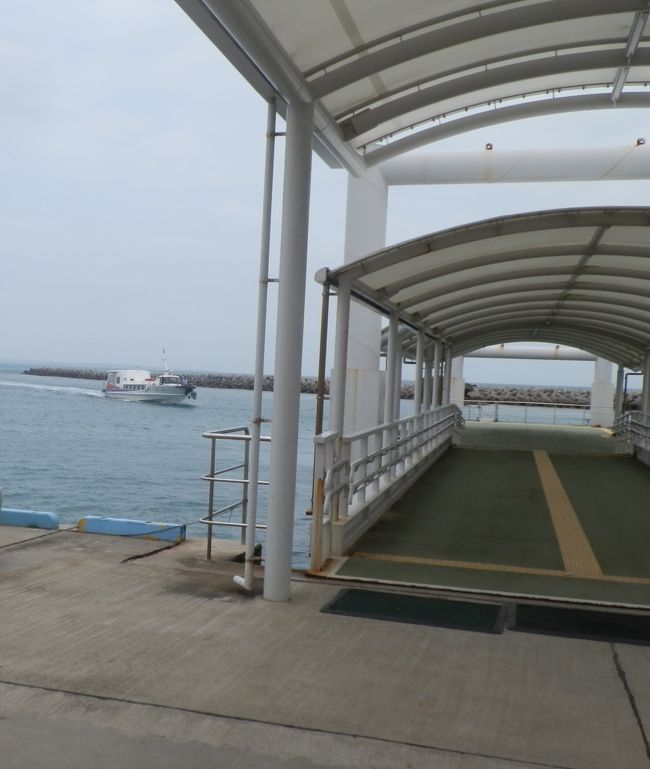 黒島を大急ぎで回って、13：40の高速船で石垣島に戻りました。<br />