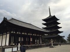 復興真っ最中の興福寺です。ちゃんと阿修羅像も見てきました。